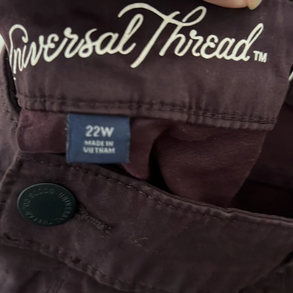 Universal Thread Women's Dark Brown Skinny Jeans - Picture 5 of 7